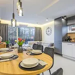 Mountain Spring- Premium 4-8 Os Z Jacuzzi, Sauna I Basenem W Cenie - Widok Na Gory Apartment
