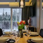 Apartment Mountain Spring- Premium 4-8 Os Z Jacuzzi, Sauna I Basenem W Cenie - Widok Na Gory *