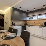Mountain Spring- Premium 4-8 Os Z Jacuzzi, Sauna I Basenem W Cenie - Widok Na Gory Daire *