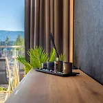 Mountain Spring- Premium 4-8 Os Z Jacuzzi, Sauna I Basenem W Cenie - Widok Na Gory Apartment