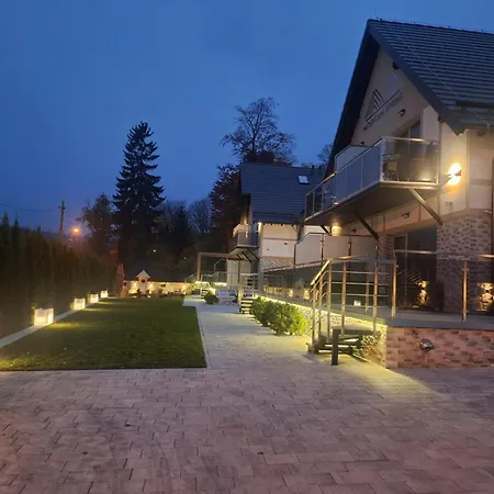 Mountain Spring- Premium 4-8 Os Z Jacuzzi, Sauna I Basenem W Cenie - Widok Na Gory Apartment